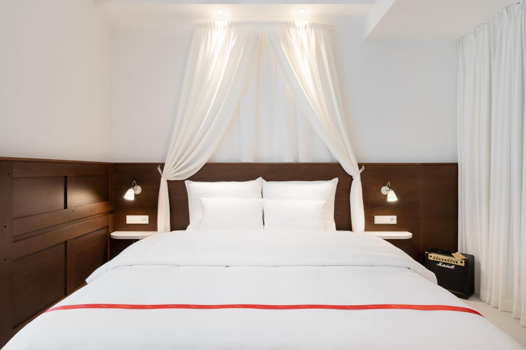 Ruby Rosi Hotel