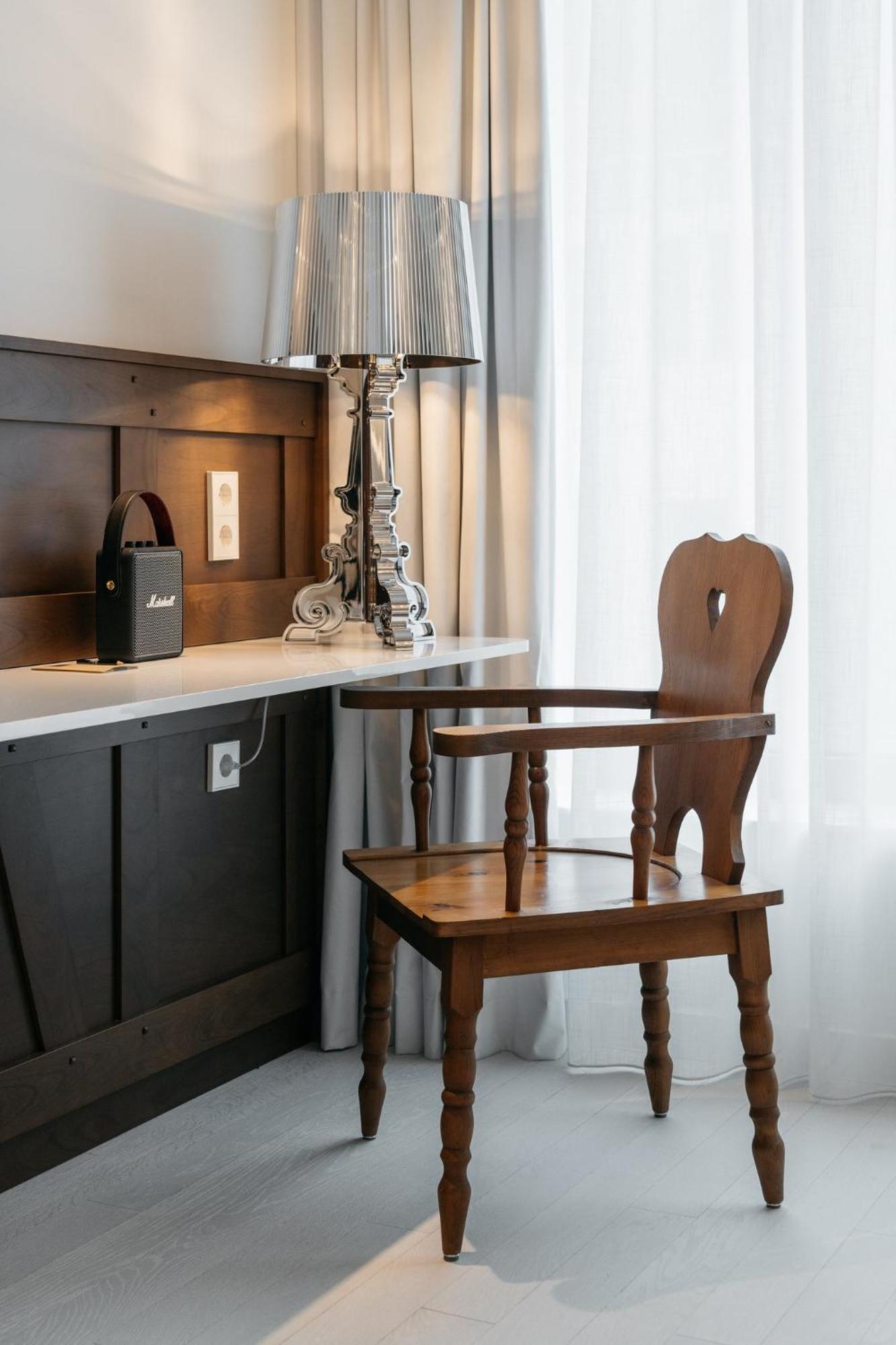 Ruby Rosi Hotel